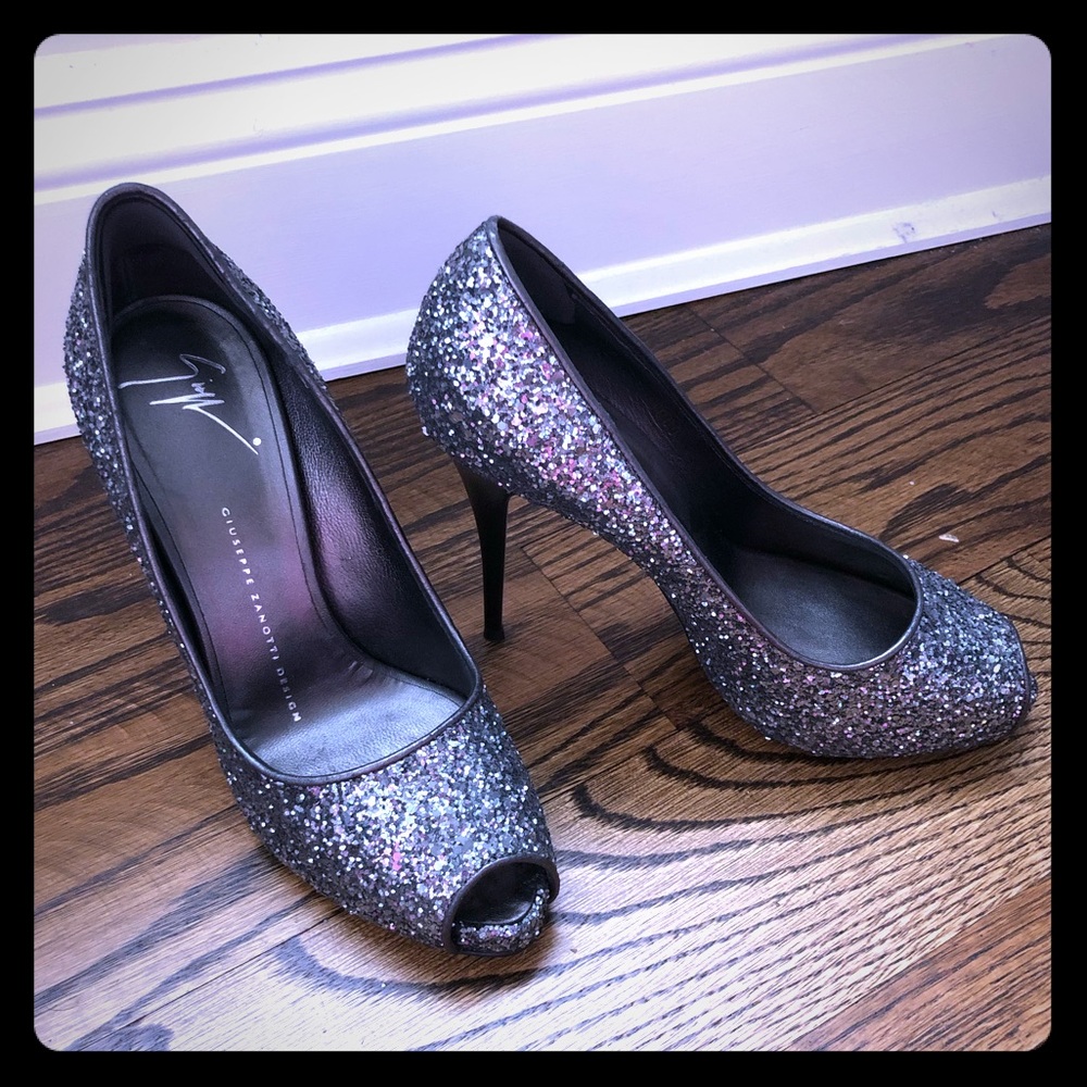 Authentic Giuseppe Zanotti peep toe pumps